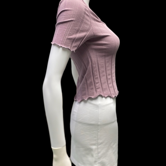 American Eagle Crop Top - Picture 3 of 6